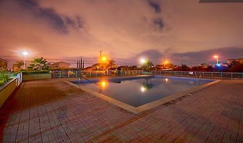Signature Skys Guest Apartments Кингстон Экстерьер фото