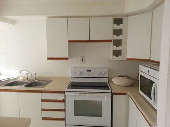 Signature Skys Guest Apartments Кингстон Экстерьер фото